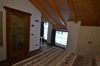 Rifugio Lo Scoiattolo ペーイオ