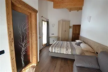 Rifugio Lo Scoiattolo ホテル